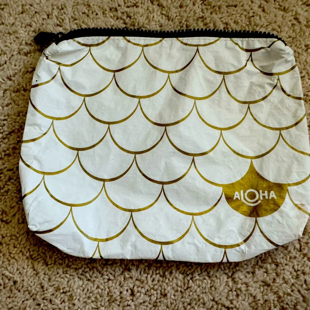 Aloha small pouch - Picture 1 of 4